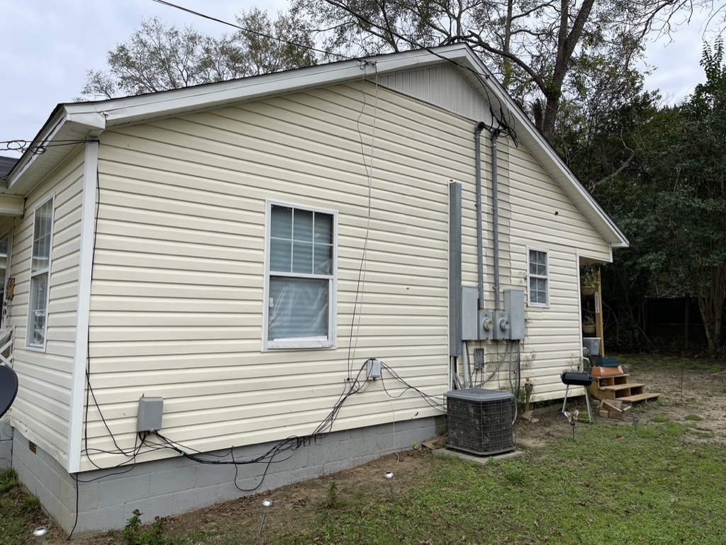 104A Forehand Street utility side exterior